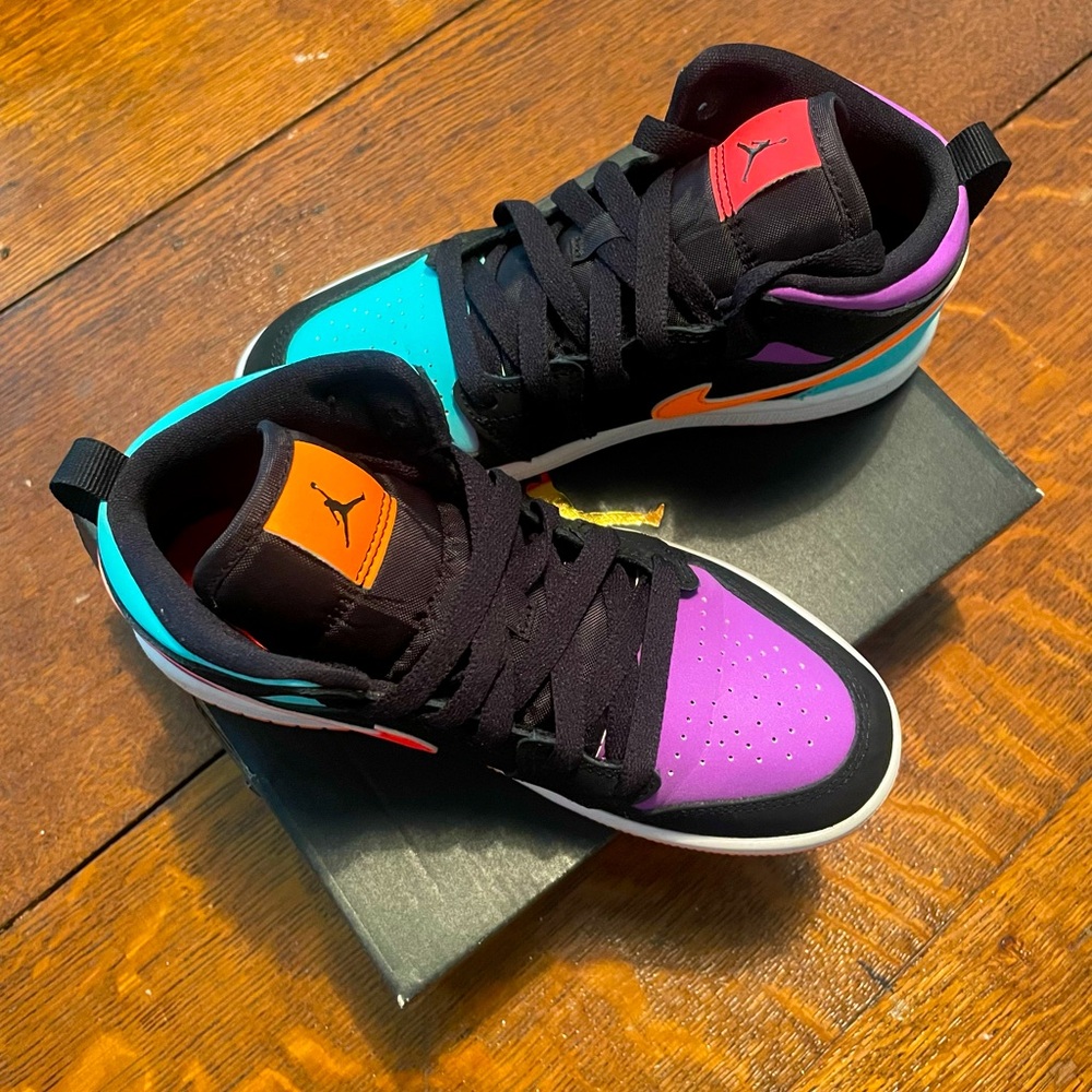 Jordan 1 Mid PS